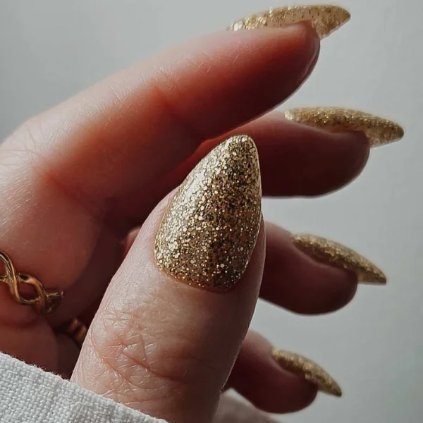 Luxe Spark Nails Design