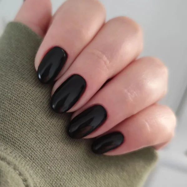 Obsidian Dream Black Nail Design