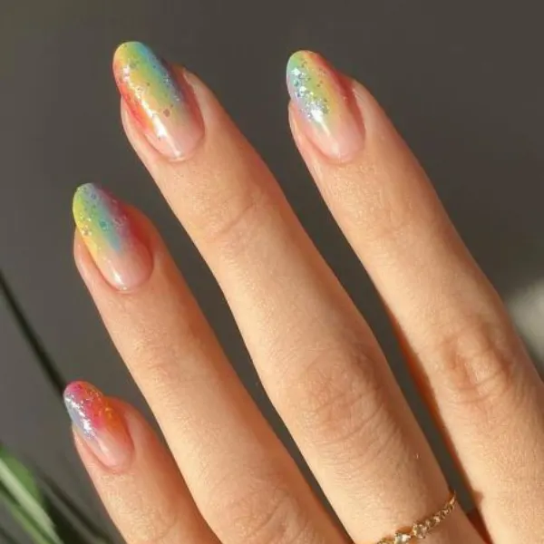 Beach Babe Summer Nails Design