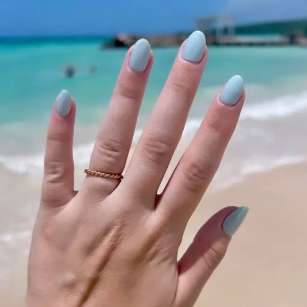 Beachy Confetti Summer Nails Design