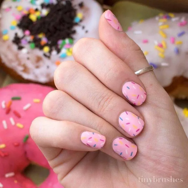 Summer Sprinkle Nails Design